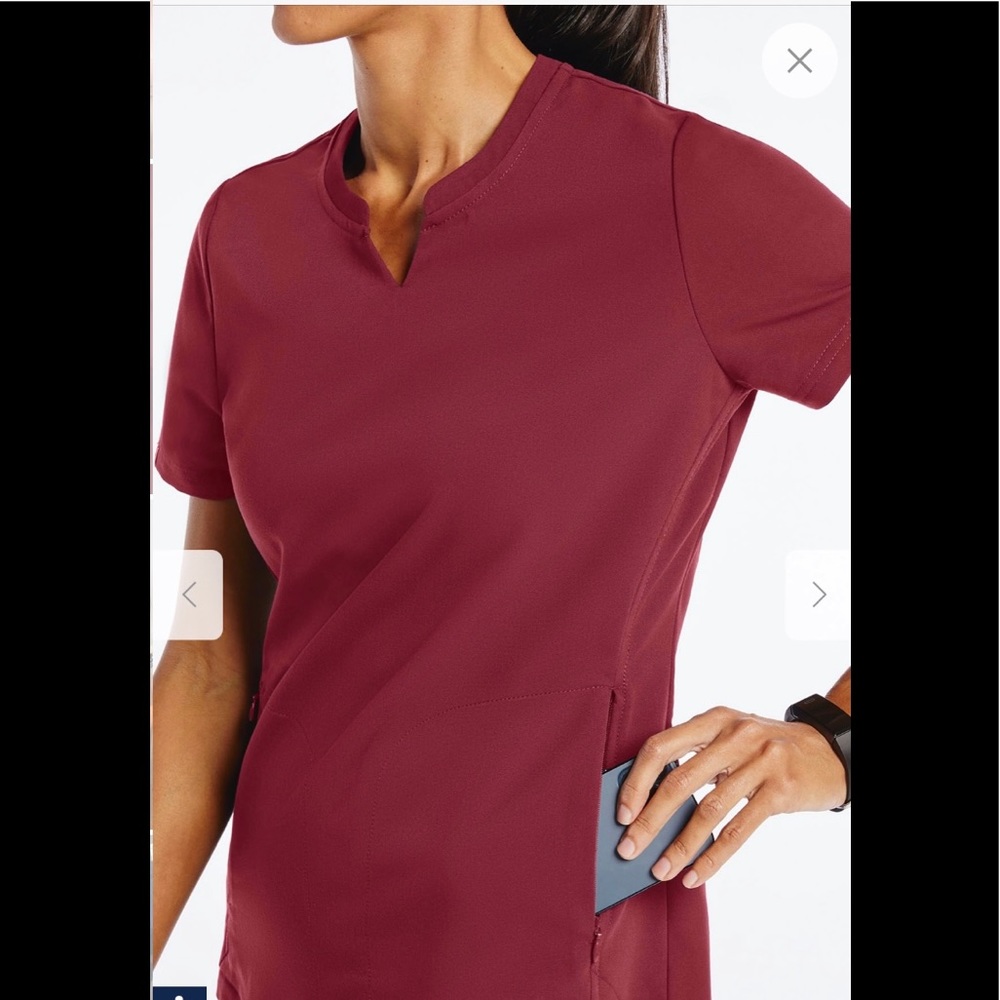 Jaanuu scrub set